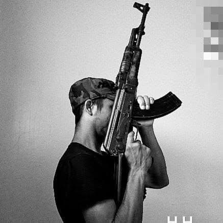 နဂါး ဖန် အမျိုးများဒိုင်ယာလက်တစ်နည်းကျစေလို